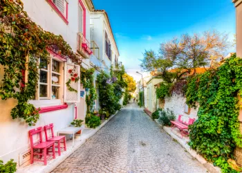 Bozcaada Gezilecek Yerler - Adayı Keşfe Çıkıyoruz!